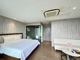 Moon West Lake Residence