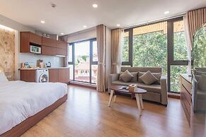 Moon West Lake Residence