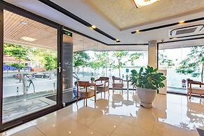 Moon West Lake Residence