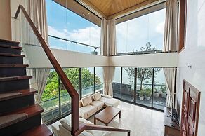 Moon West Lake Residence