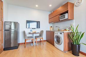 Moon West Lake Residence