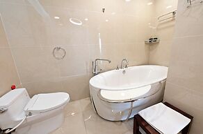 Moon West Lake Residence