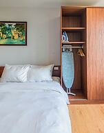 Moon West Lake Residence