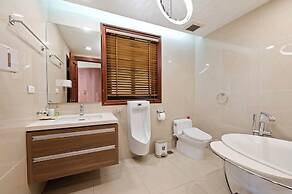 Moon West Lake Residence