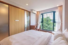 Moon West Lake Residence