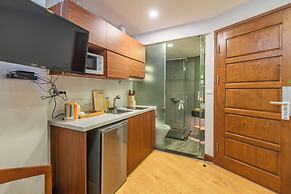 Moon West Lake Residence