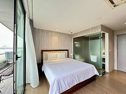 Moon West Lake Residence