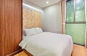 Moon West Lake Residence