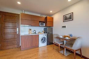 Moon West Lake Residence