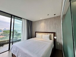 Moon West Lake Residence