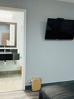 EXPRESS INN & SUITES