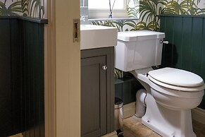 The Mill House Beautiful 4BD Family Home