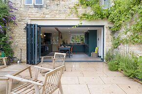 The Mill House Beautiful 4BD Family Home