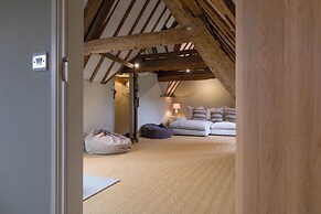 The Mill House Beautiful 4BD Family Home