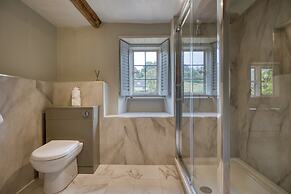 The Mill House Beautiful 4BD Family Home