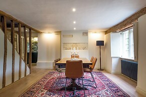 The Mill House Beautiful 4BD Family Home