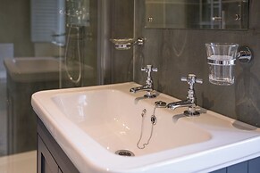 The Mill House Beautiful 4BD Family Home