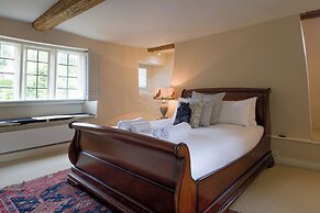 The Mill House Beautiful 4BD Family Home