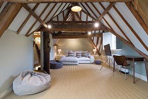 The Mill House Beautiful 4BD Family Home