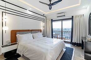 Luxury 4bhk Pool Villa - Sunset View