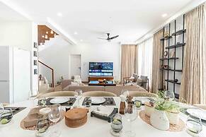 Luxury 4bhk Pool Villa - Sunset View