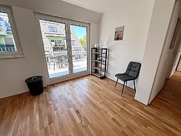 Apartments next to Public Transport GG13