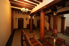 Rebel De Pondicherry