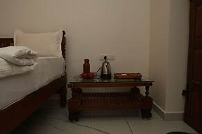 Rebel De Pondicherry