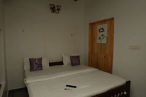 Rebel De Pondicherry