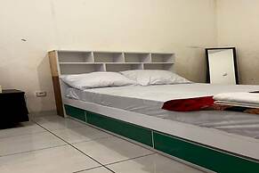 OYO 94169 Flamboyan Harapan Indah