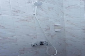 OYO 94169 Flamboyan Harapan Indah