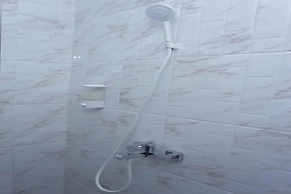 OYO 94169 Flamboyan Harapan Indah