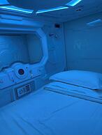 Jianpuke Space Capsule Backpacker Hostel