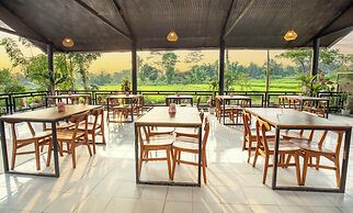 Pondok Tetebatu Cottages and Cafe