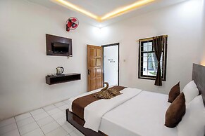 Pondok Tetebatu Cottages and Cafe