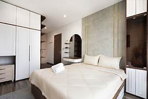 Republic Tan Son Nhat Airport Luxury