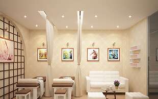 Republic Tan Son Nhat Airport Luxury