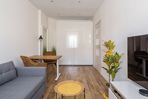 RentPlanet - Apartament Nowowiejska