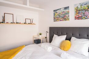 RentPlanet - Apartament Nowowiejska
