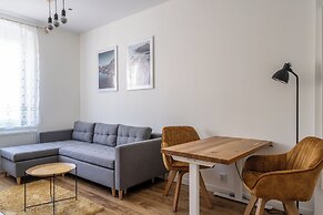 RentPlanet - Apartament Nowowiejska