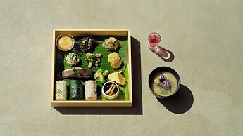 YAWN YARD Kouri Island