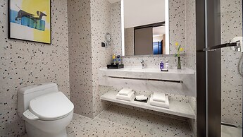 voco Shanghai Zhangjiang by IHG