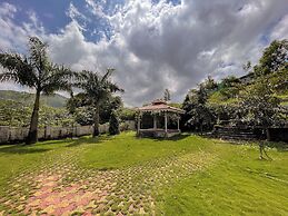 CosmicStays Lilac Villa Luxury Villa