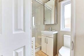 Host Stay Butterfly Lodge