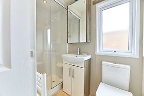 Host Stay Butterfly Lodge