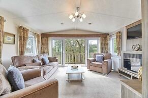 Host Stay Yolo Lodge