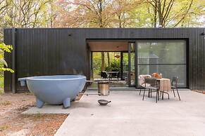 Cabin in the Woods With hot tub