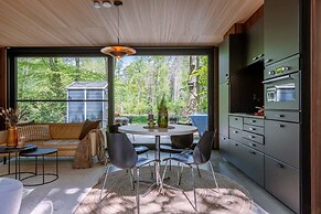 Cabin in the Woods With hot tub