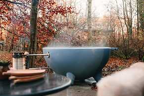 Cabin in the Woods With hot tub
