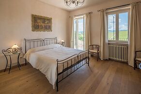 Casa Renato Apartments With Pool, Monforte D' Alba